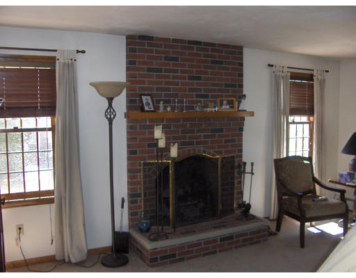 10 Bernard Road Rutland, MA 01543 - Photo 5 of 14