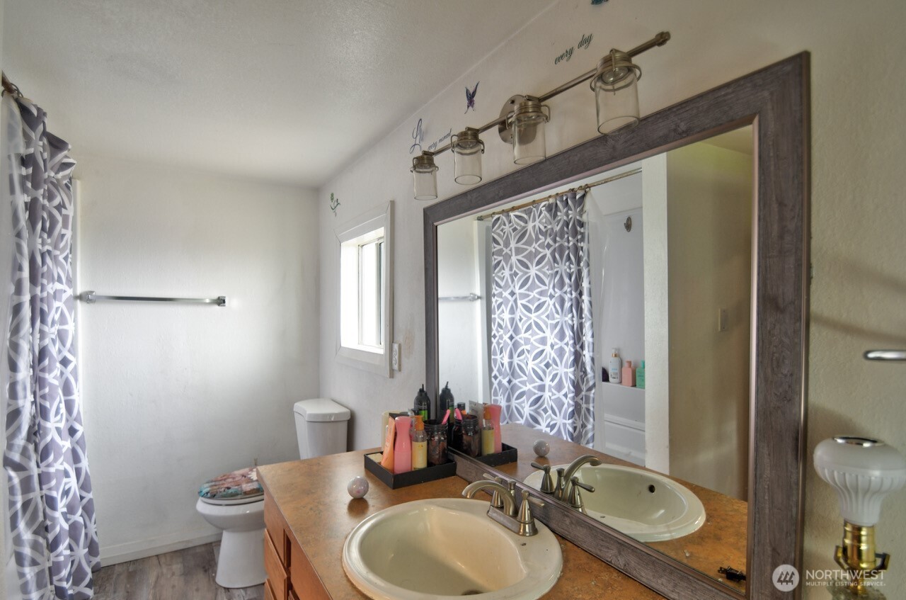 269 Brim Road Onalaska, WA 98570 - Photo 11 of 26