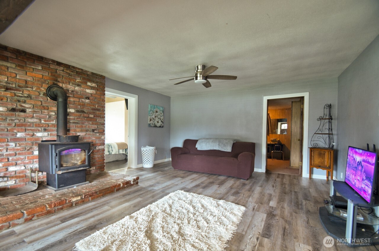 269 Brim Road Onalaska, WA 98570 - Photo 6 of 26