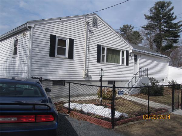 17 Mayflower Road Holbrook, MA 02343 - Photo 3 of 12
