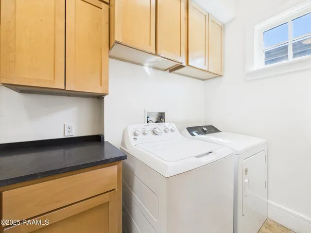 $395,000 | 1127 Camellia Boulevard, Unit H1, Lafayette, LA 70508