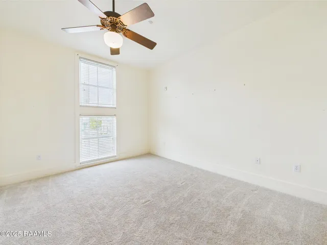 $395,000 | 1127 Camellia Boulevard, Unit H1, Lafayette, LA 70508