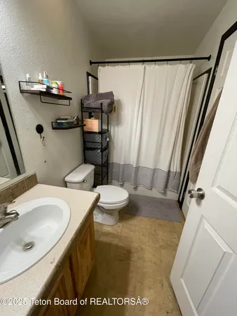 $619,000 | 350 Worton Lane, Auburn, WY 83111