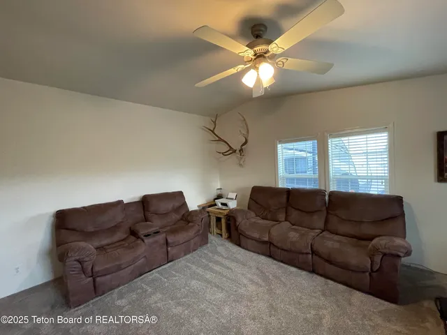 $619,000 | 350 Worton Lane, Auburn, WY 83111