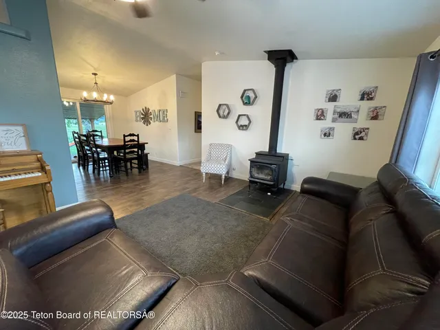 $619,000 | 350 Worton Lane, Auburn, WY 83111