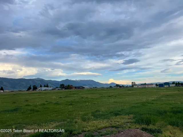 $619,000 | 350 Worton Lane, Auburn, WY 83111