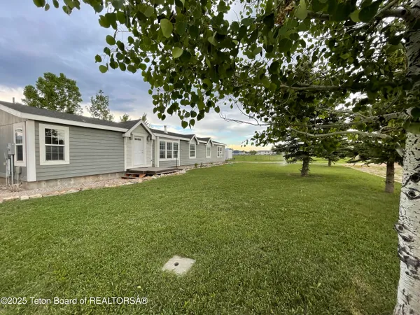 $619,000 | 350 Worton Lane, Auburn, WY 83111