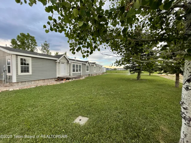 $619,000 | 350 Worton Lane, Auburn, WY 83111