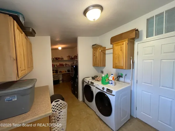 $619,000 | 350 Worton Lane, Auburn, WY 83111