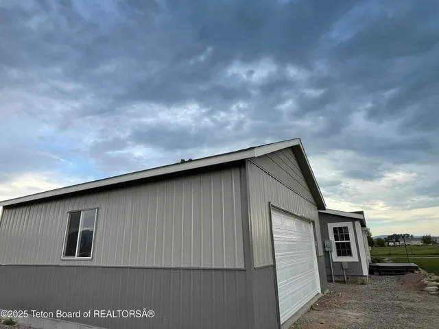 $619,000 | 350 Worton Lane, Auburn, WY 83111