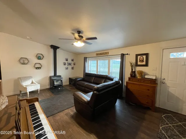 $619,000 | 350 Worton Lane, Auburn, WY 83111