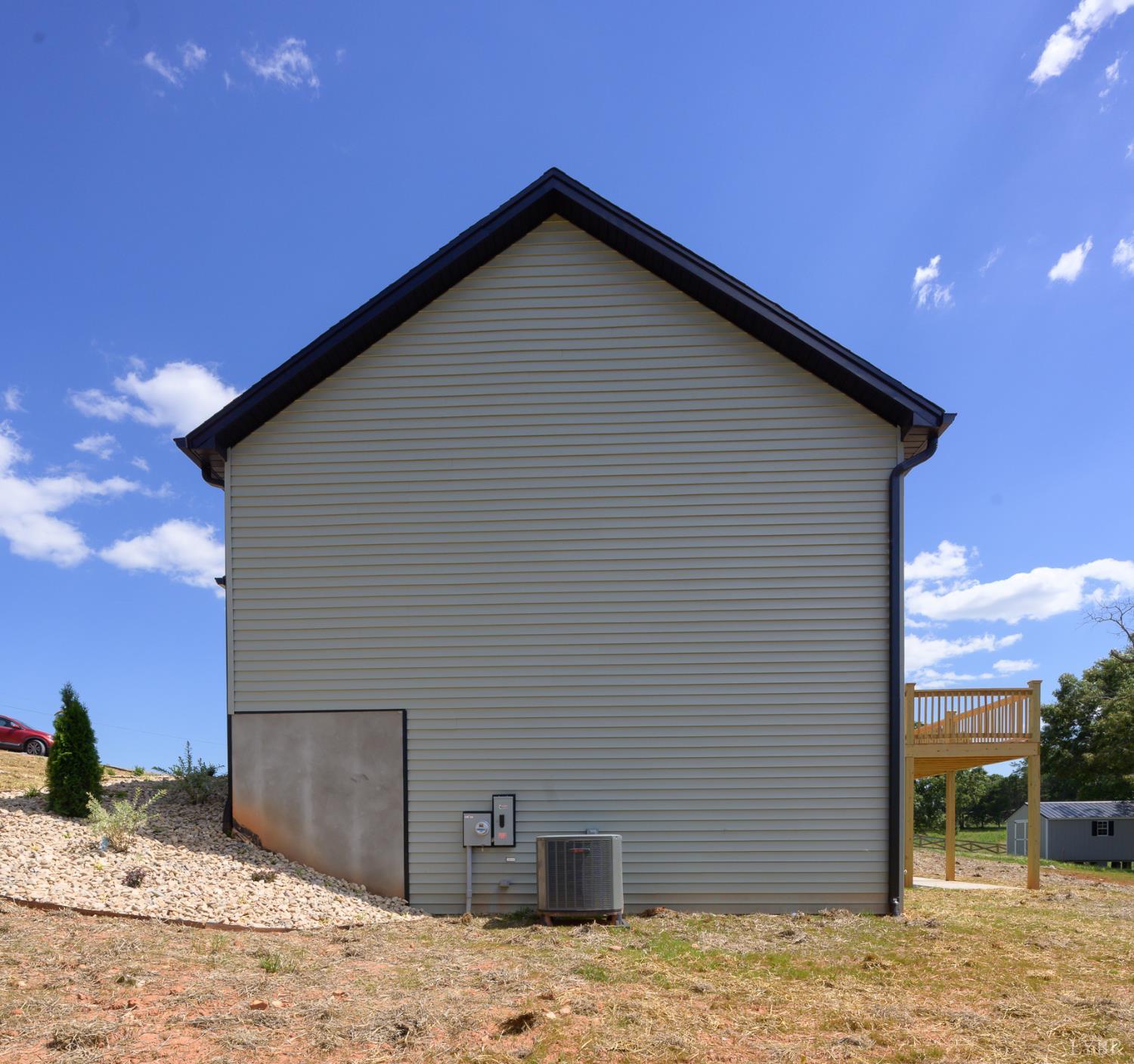 2249 Lipscomb Road Moneta, VA 24121 - Photo 38 of 60