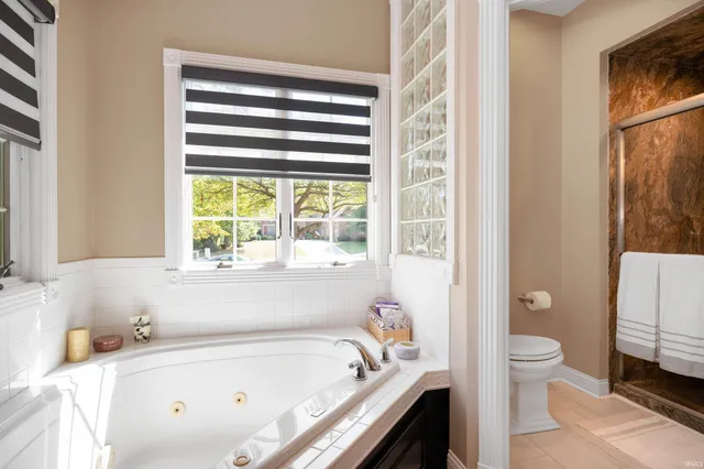 $525,000 | 281 Creekside Court, Hartford City, IN 47348