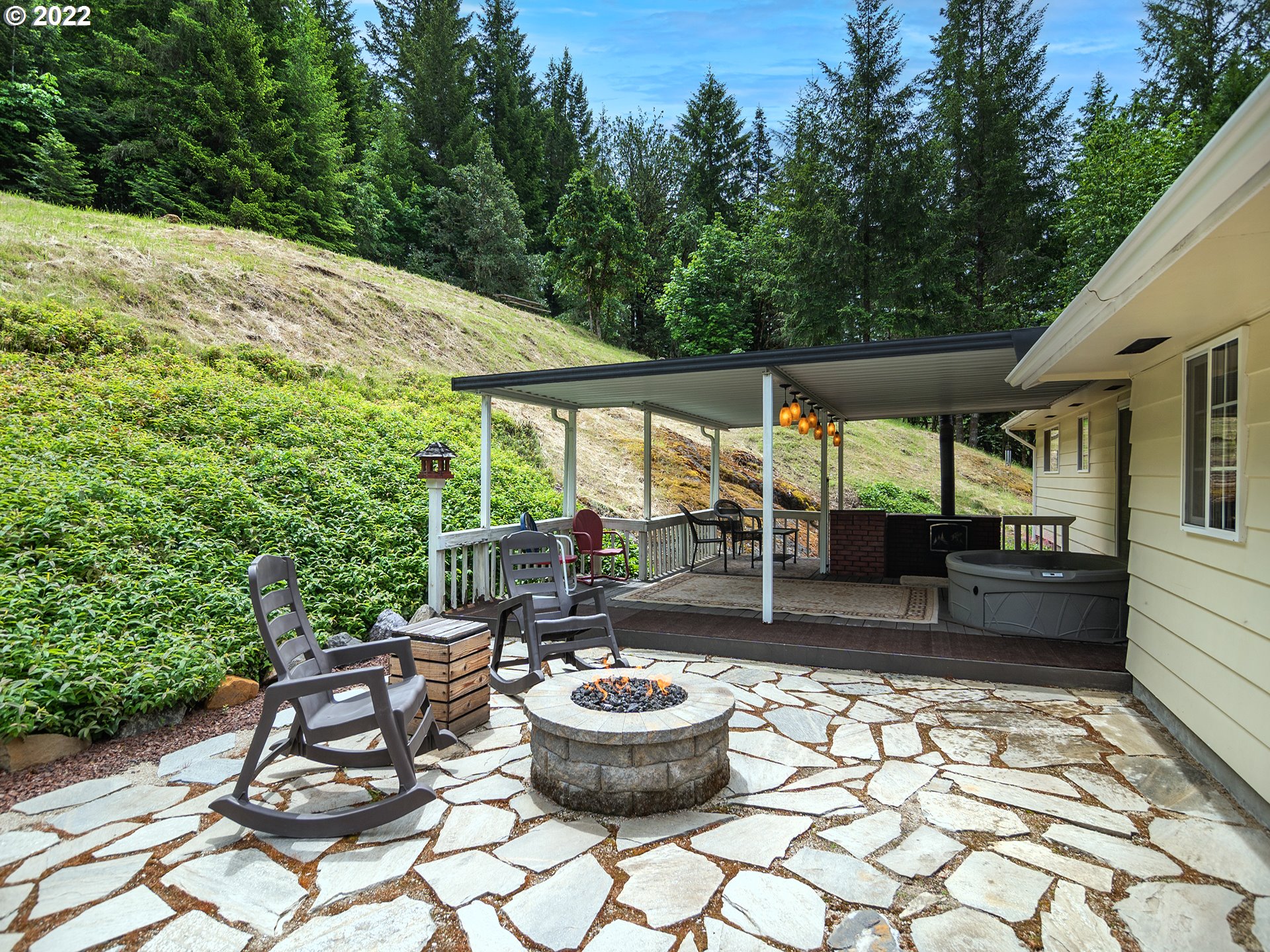 37195 Tree Farm Road Springfield, OR 97478 - Photo 4 of 32 Patio