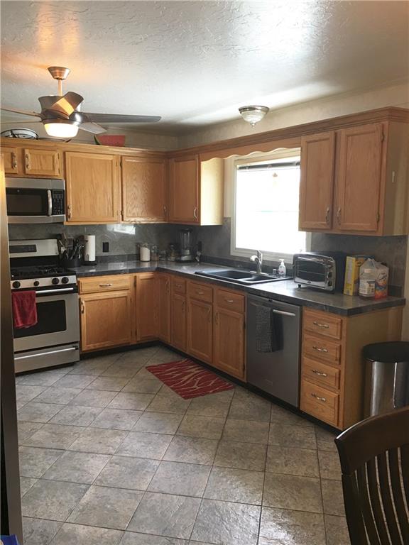 208 Ridge Road Butler, PA 16001 - Photo 3 of 17 Gallery Image 3