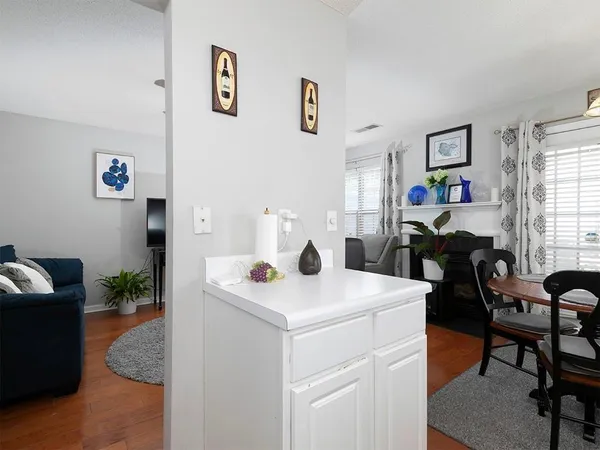 $210,000 | 253 Gallant Chase Southeast, Unit 17, Mableton, GA 30126