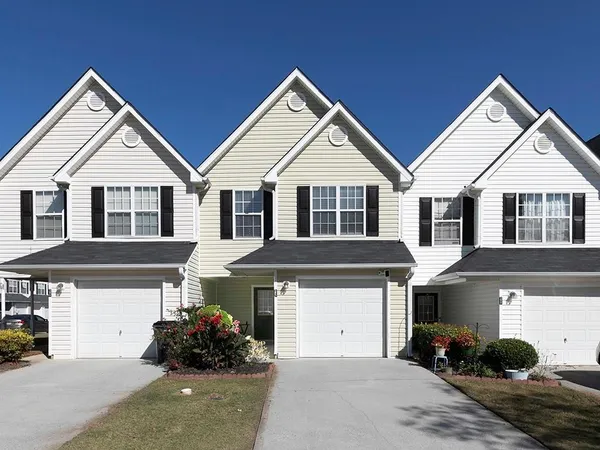 $210,000 | 253 Gallant Chase Southeast, Unit 17, Mableton, GA 30126