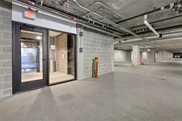 $2,550 | 1501 East 4th Street, Unit 201, Austin, TX 78702