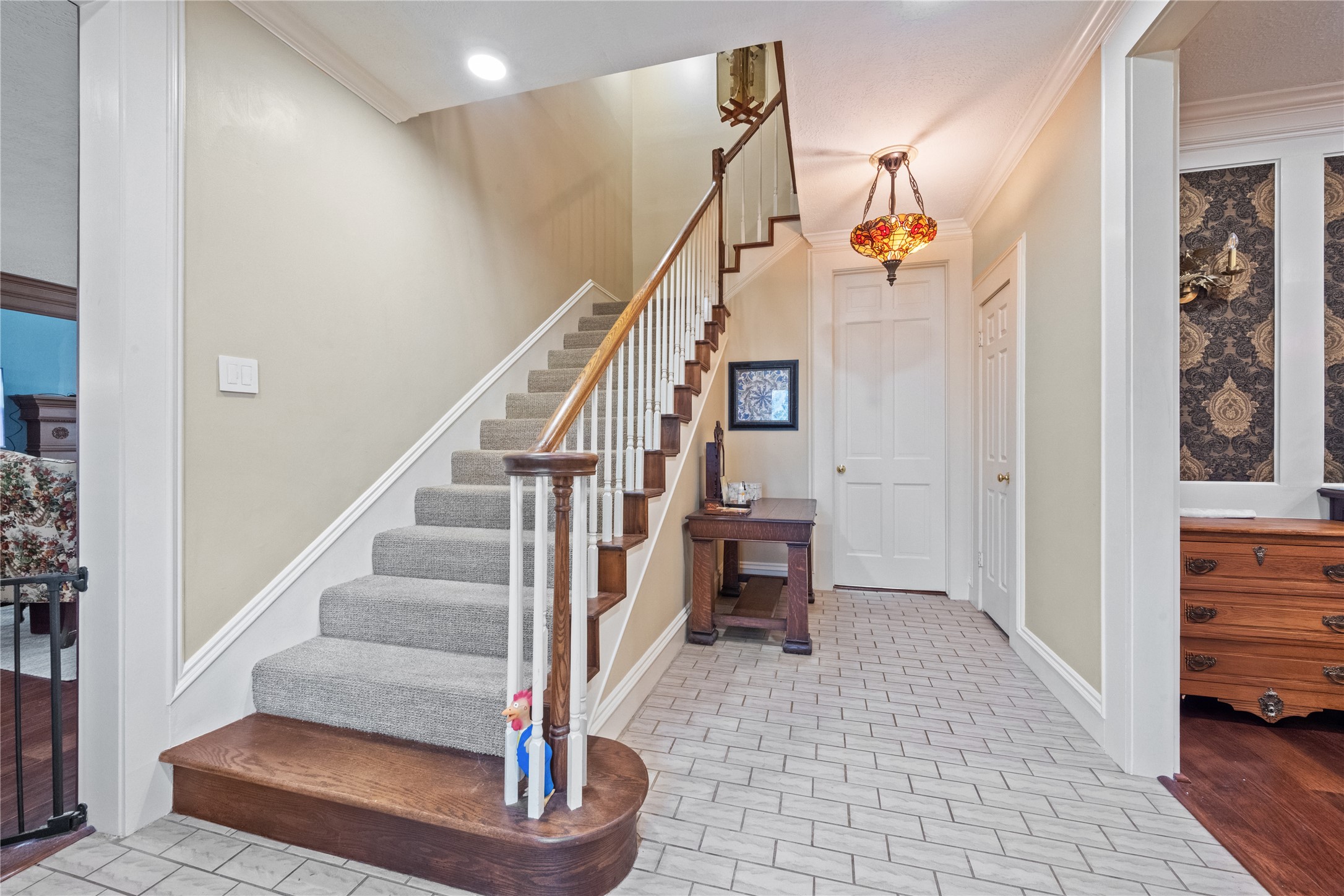 7639 Post Bridge Road Spring, TX 77389 - Photo 6 of 42 a view of entryway and hall