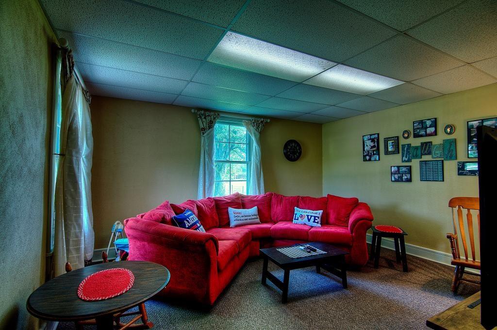 10317 Hodge Road Clayton, IN 46118 - Photo 3 of 21 Gallery Image 3