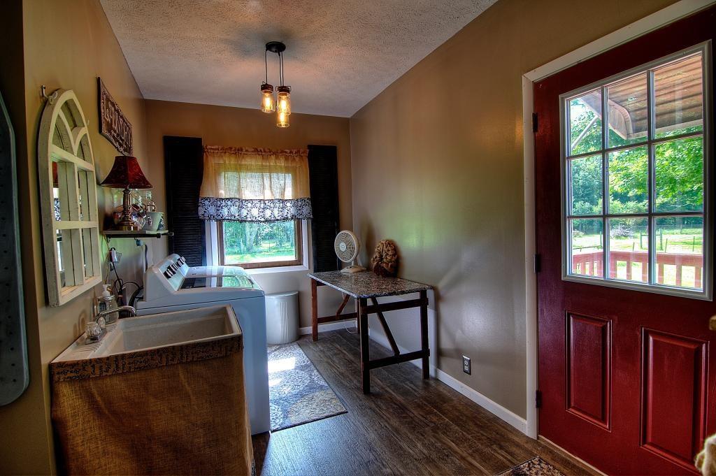 10317 Hodge Road Clayton, IN 46118 - Photo 7 of 21 Gallery Image 7
