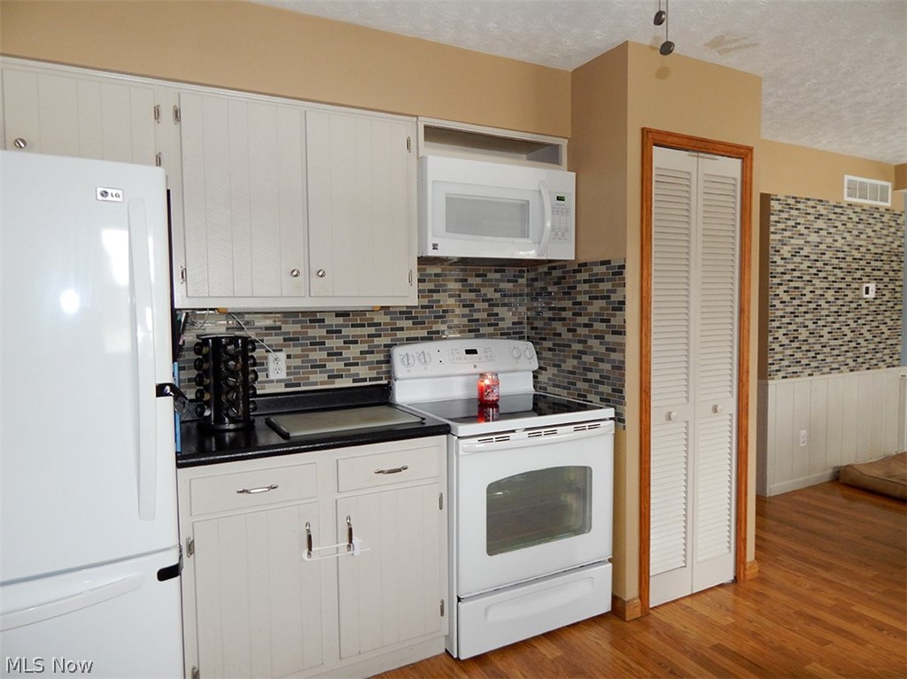 8801 Shank Road Litchfield, OH 44253 - Photo 5 of 32 Gallery Image 5