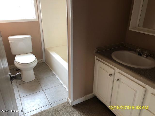 8907 Two Sons Road Abbeville, LA 70510 - Photo 8 of 9 Hall Bath