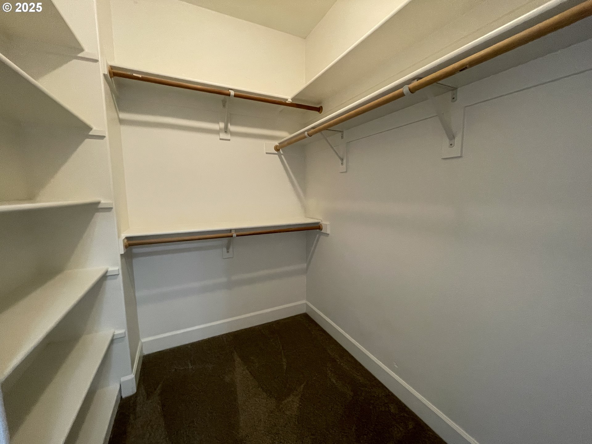 211 Silver Street, Unit 2H Silverton, OR 97381 - Photo 12 of 31