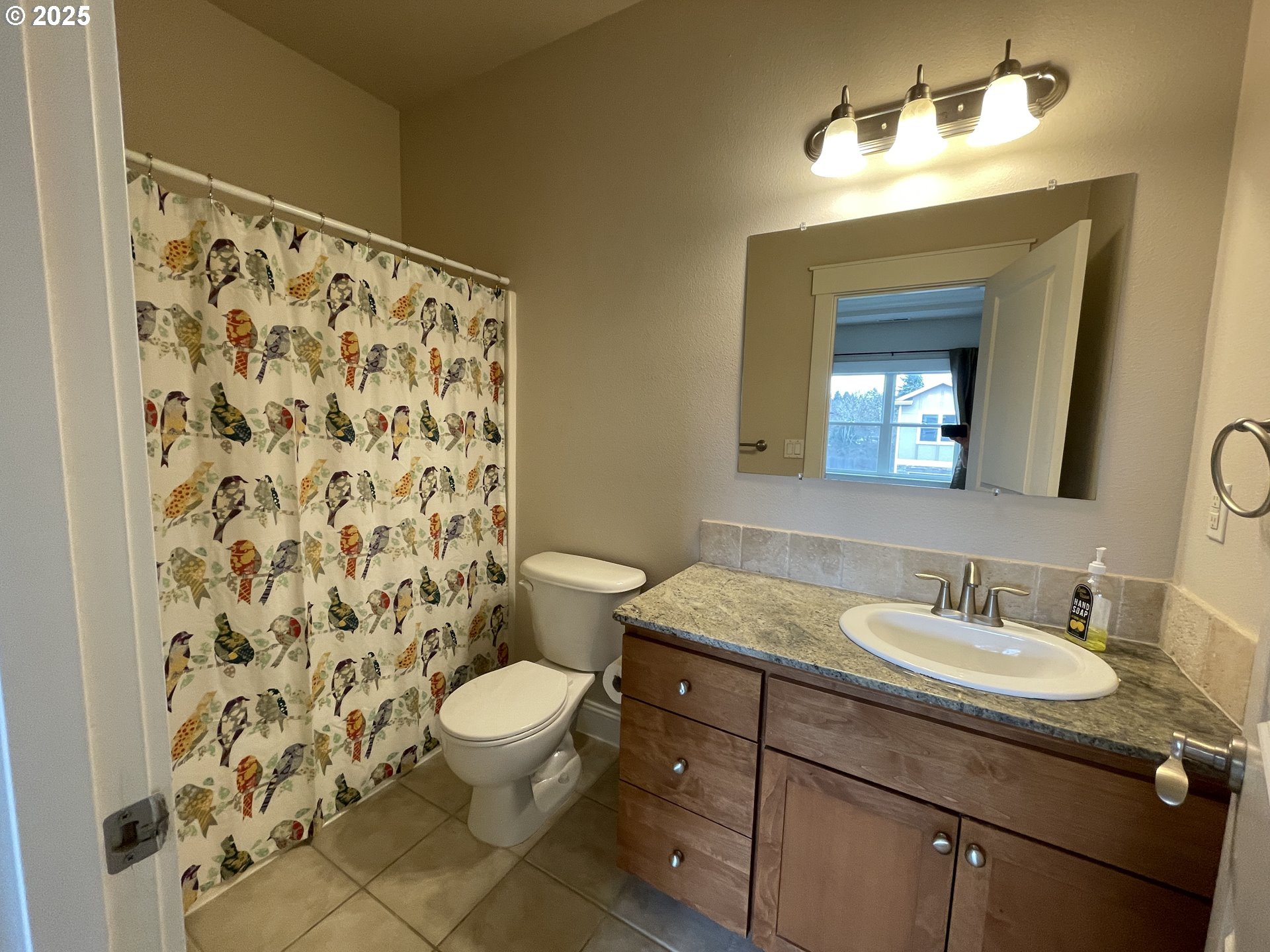 211 Silver Street, Unit 2H Silverton, OR 97381 - Photo 13 of 31