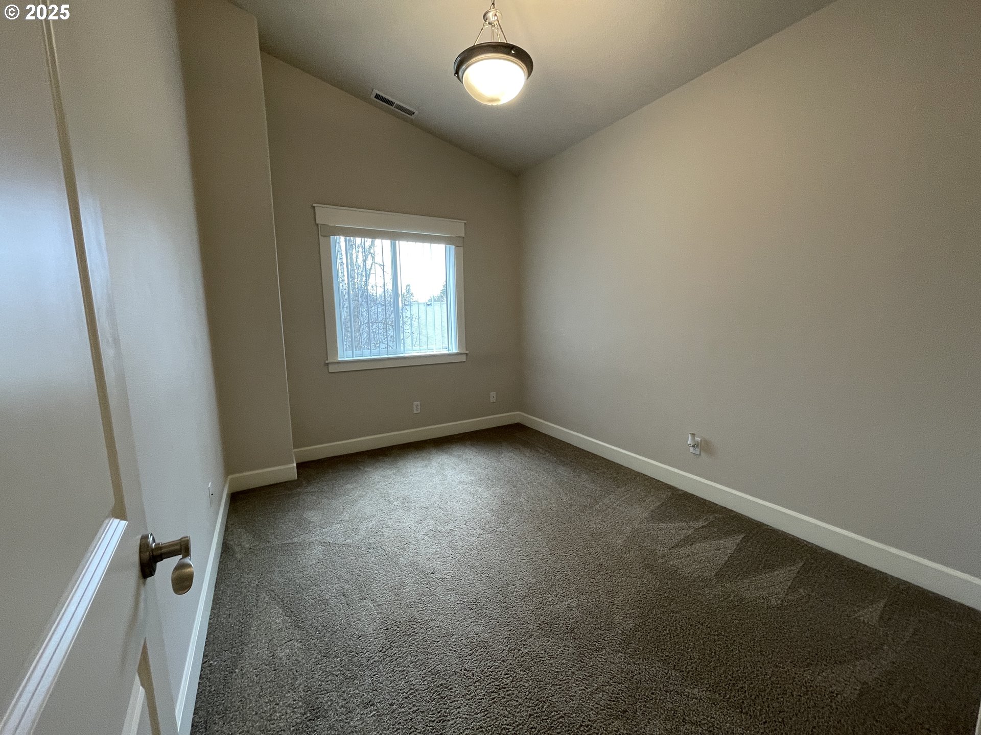 211 Silver Street, Unit 2H Silverton, OR 97381 - Photo 15 of 31