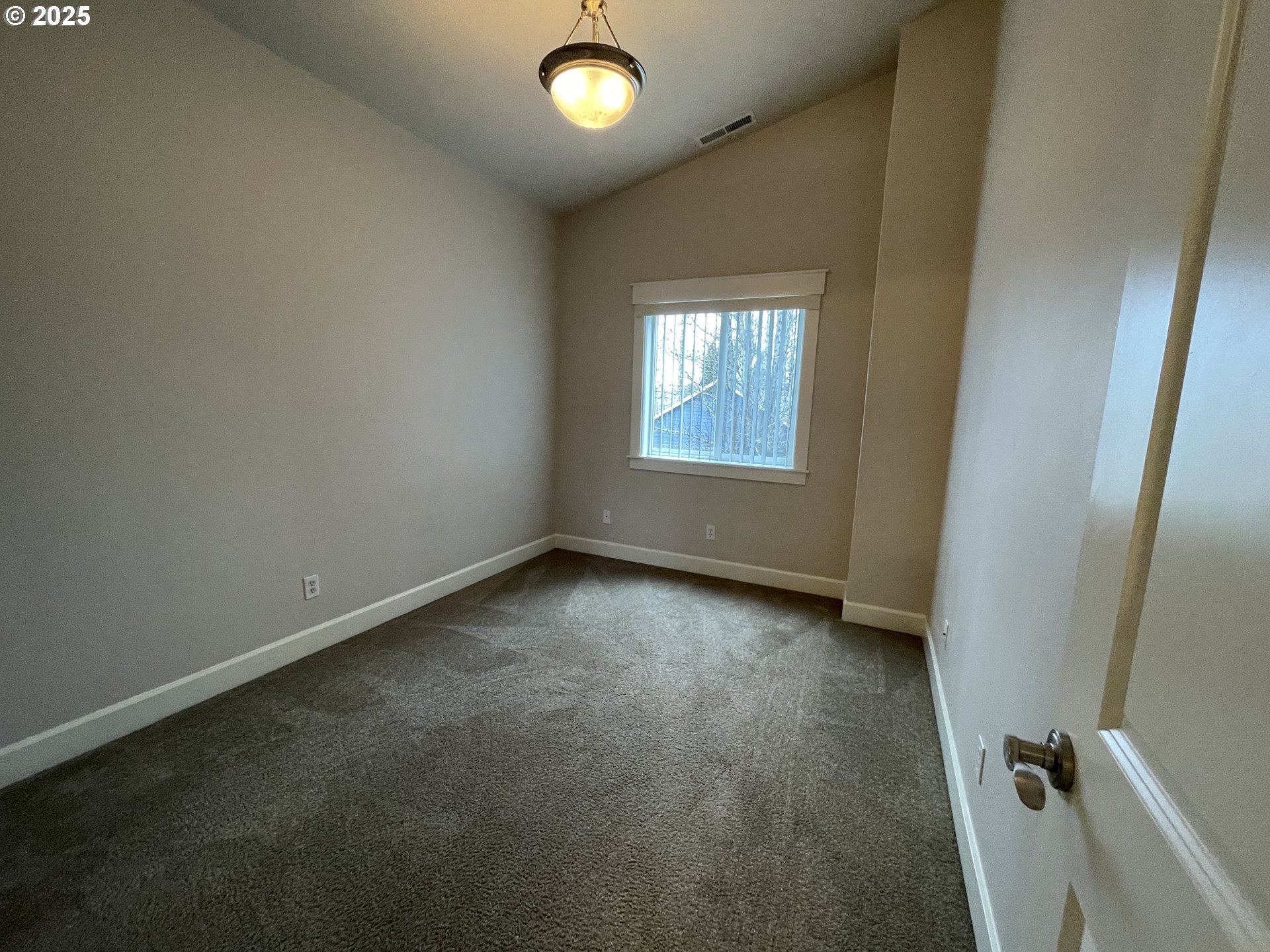 211 Silver Street, Unit 2H Silverton, OR 97381 - Photo 16 of 31