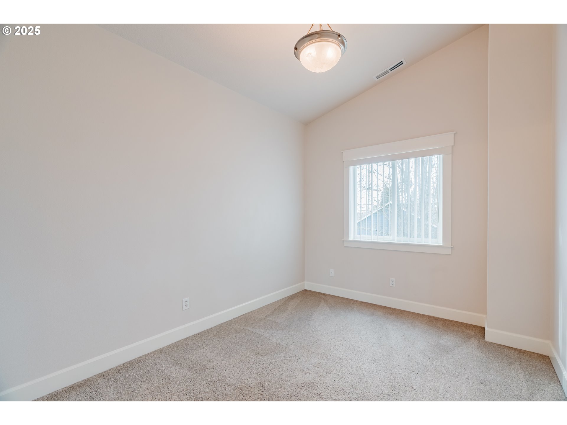 211 Silver Street, Unit 2H Silverton, OR 97381 - Photo 21 of 31