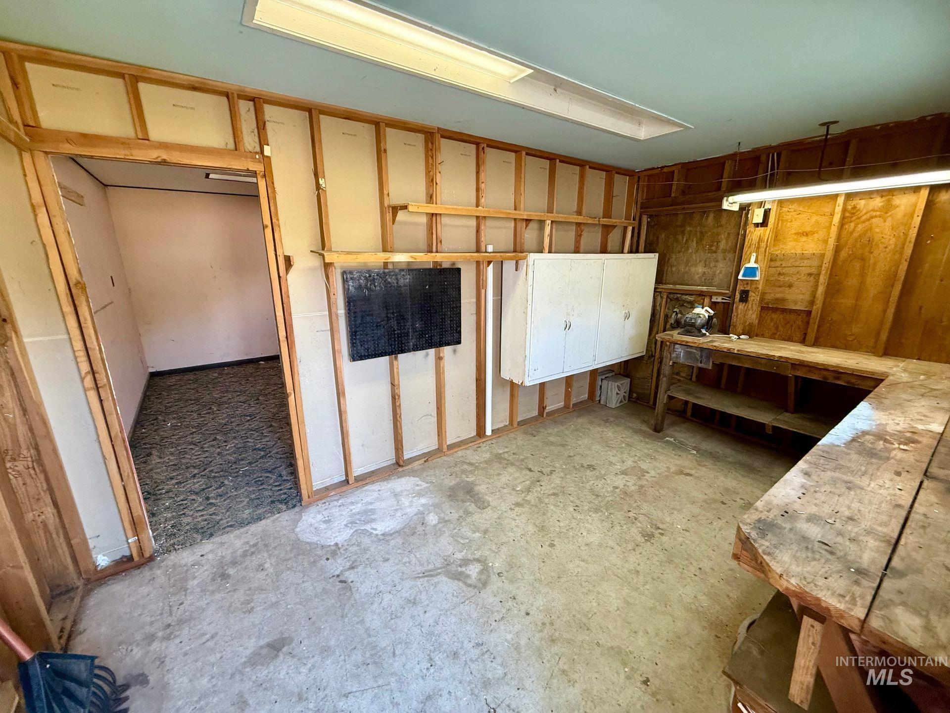 517 12th Street Clarkston, WA 99403 - Photo 15 of 16 Miscellaneous room featuring unfinished concrete floors