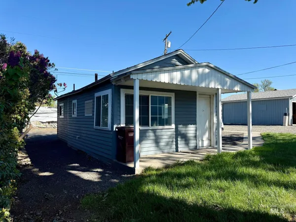 $369,700 | 517 12th Street, Clarkston, WA 99403