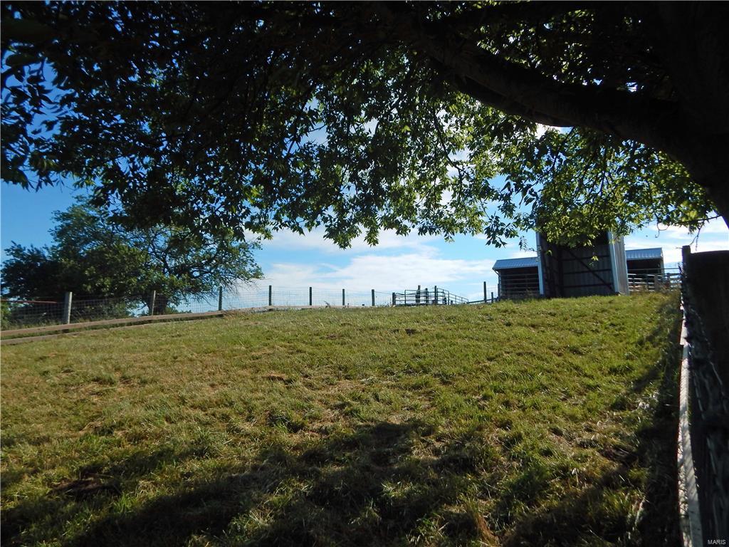 7462 Pautler Road Walsh, IL 62297 - Photo 39 of 55