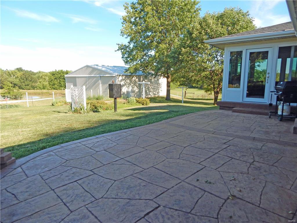 7462 Pautler Road Walsh, IL 62297 - Photo 4 of 55