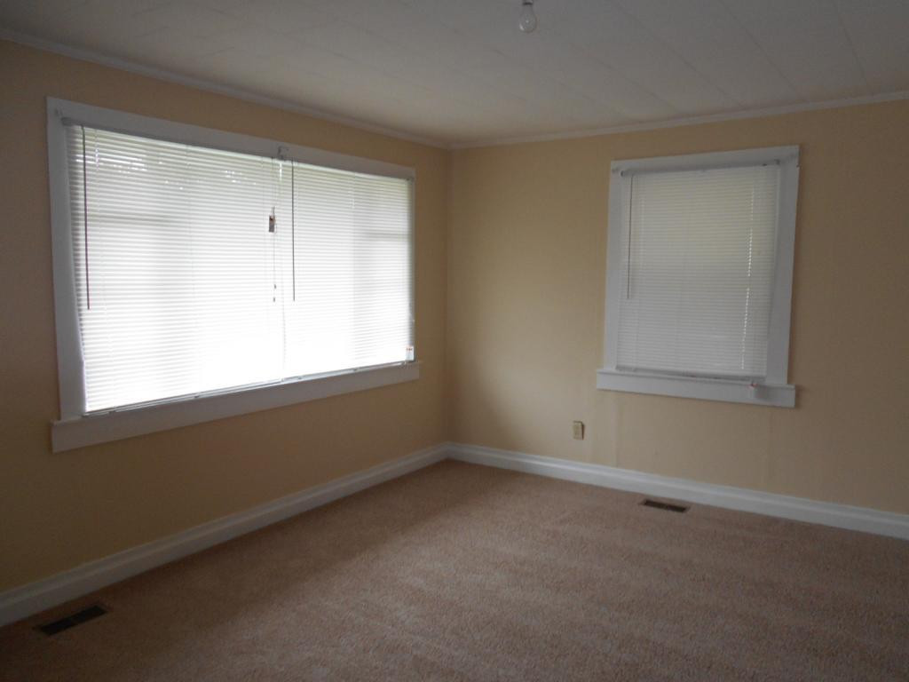 2723 Green Level Church Road Burlington, NC 27217 - Photo 4 of 9 Gallery Image 4