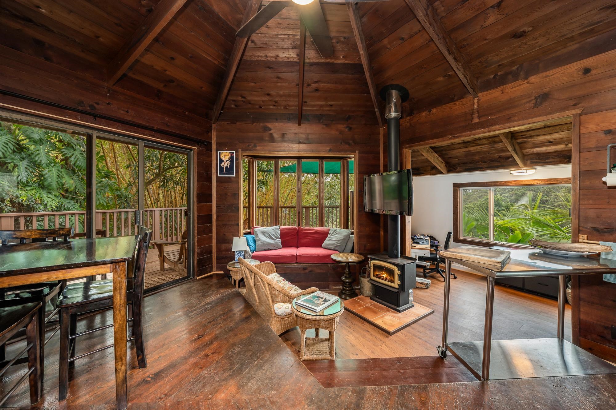 1055 Kaupakalua Road Haiku, HI 96708 - Photo 11 of 46
