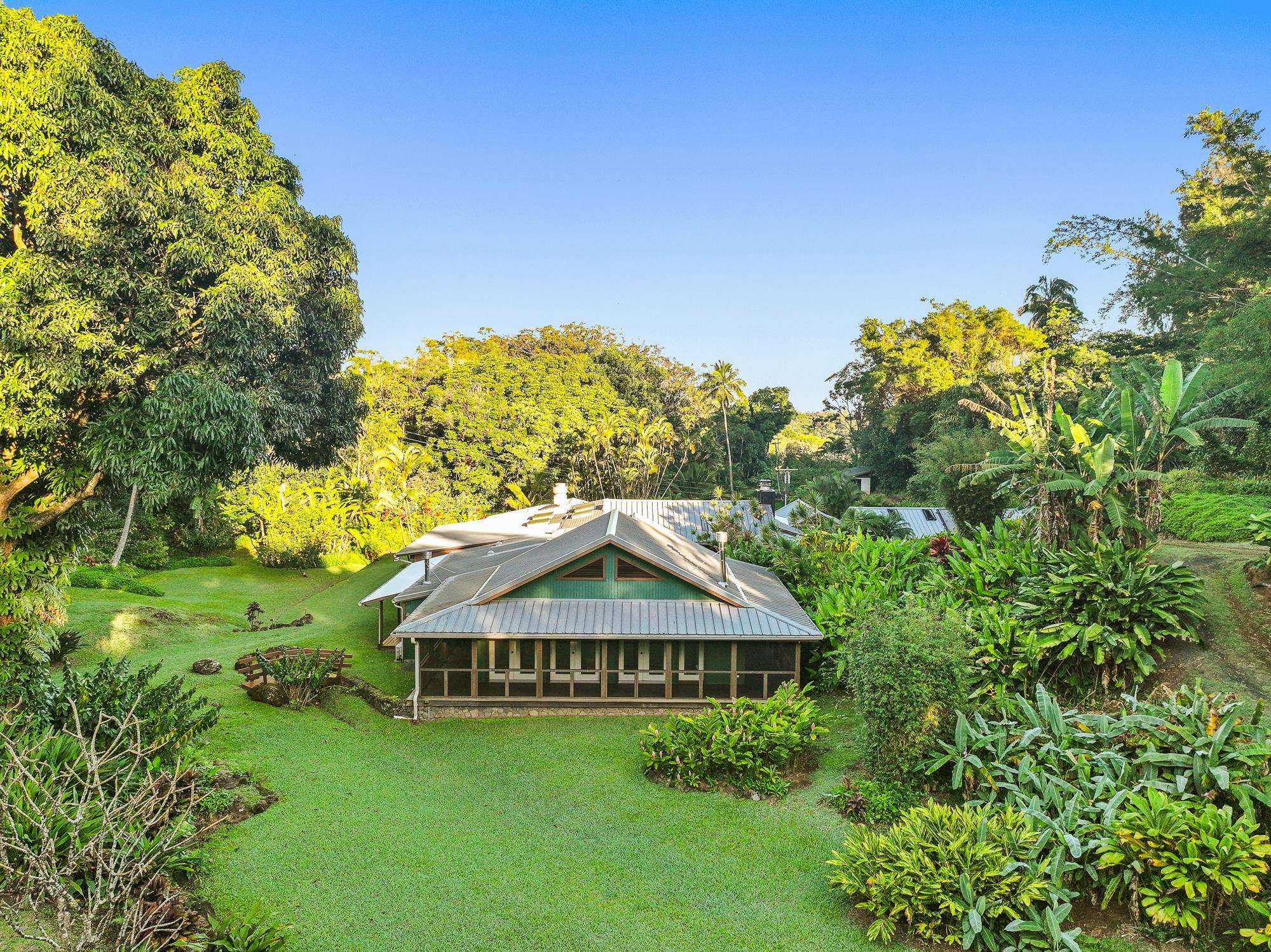 1055 Kaupakalua Road Haiku, HI 96708 - Photo 17 of 46