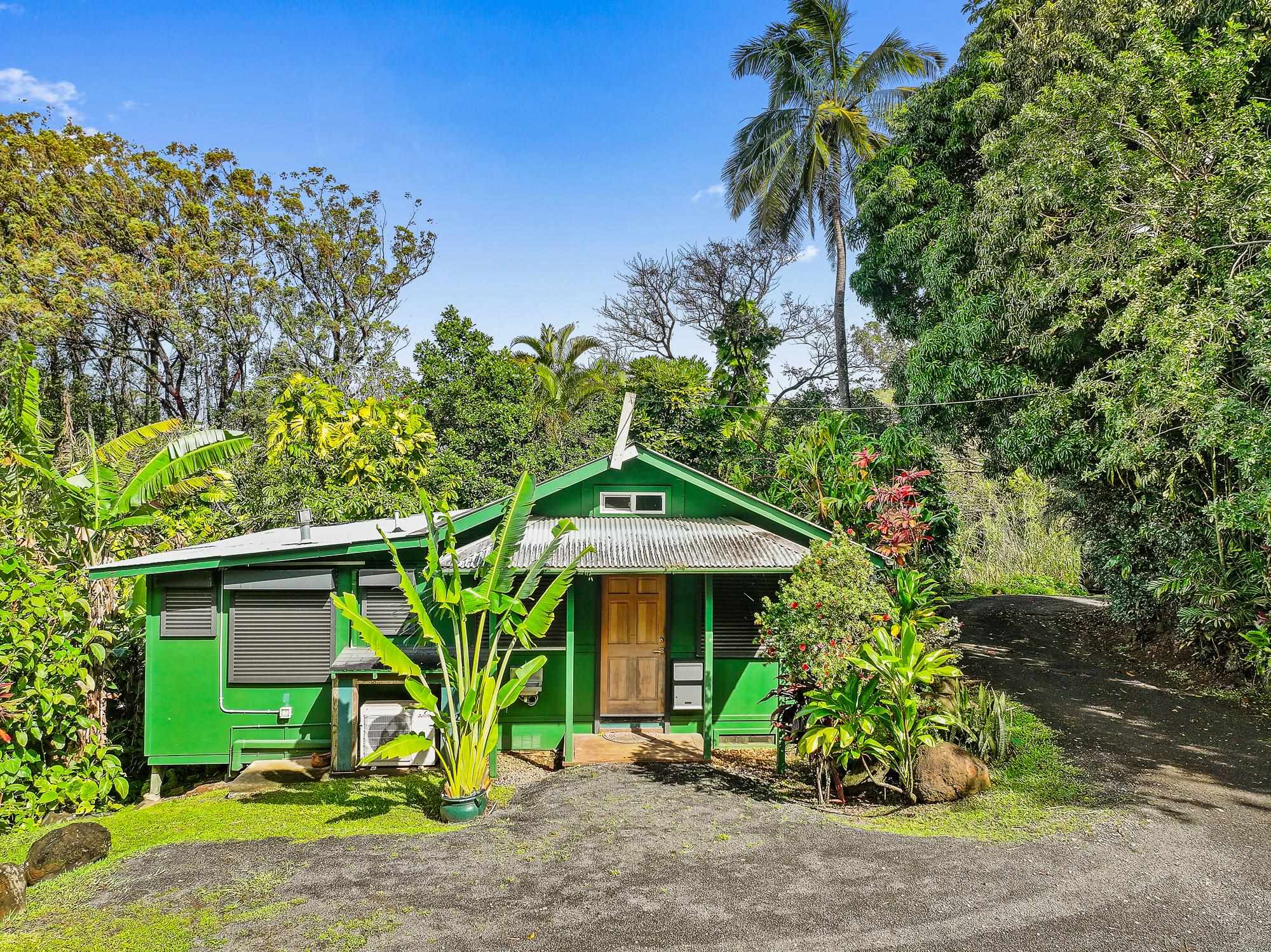 1055 Kaupakalua Road Haiku, HI 96708 - Photo 20 of 46