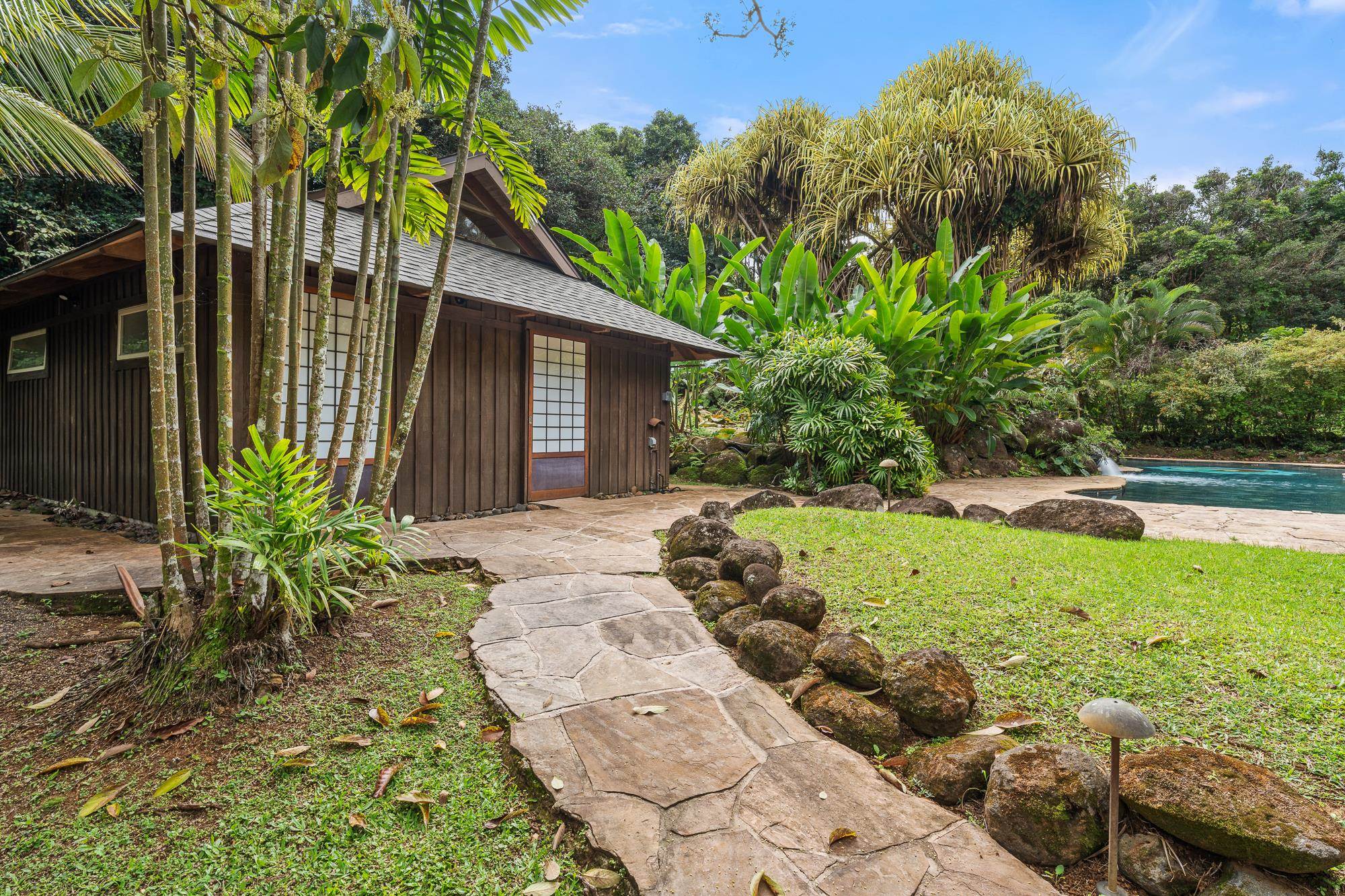 1055 Kaupakalua Road Haiku, HI 96708 - Photo 41 of 46
