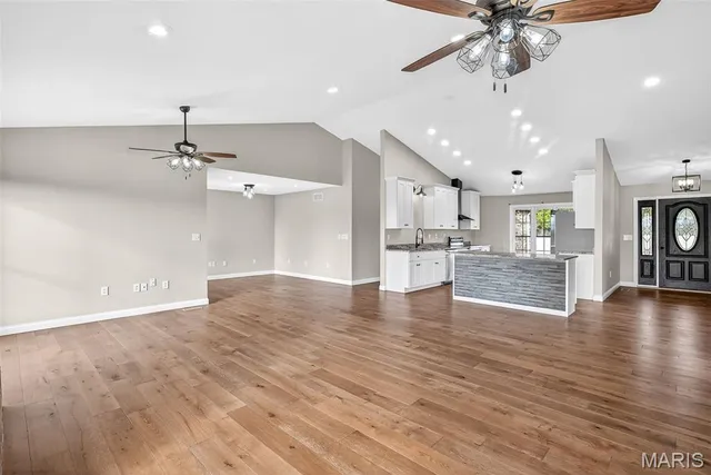 $549,000 | 6 Annie Lane, Farmington, MO 63640