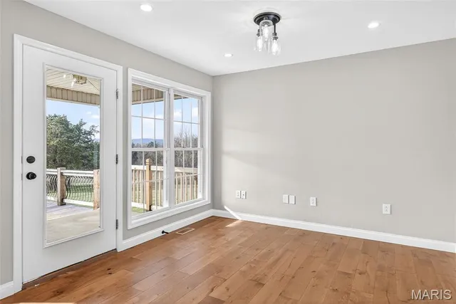 $549,000 | 6 Annie Lane, Farmington, MO 63640