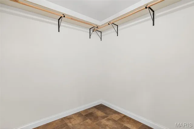 $549,000 | 6 Annie Lane, Farmington, MO 63640