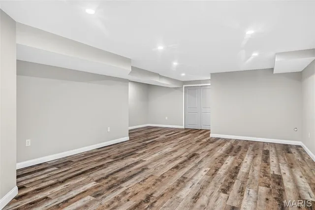 $549,000 | 6 Annie Lane, Farmington, MO 63640