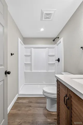 $549,000 | 6 Annie Lane, Farmington, MO 63640