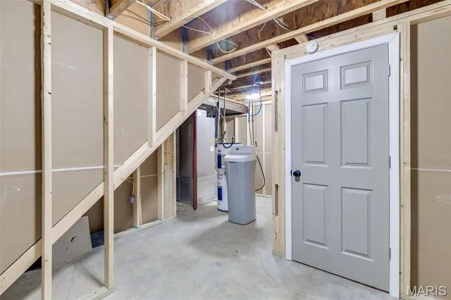 $549,000 | 6 Annie Lane, Farmington, MO 63640