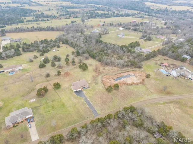 $549,000 | 6 Annie Lane, Farmington, MO 63640