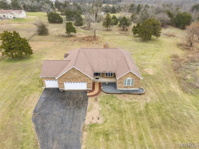 $549,000 | 6 Annie Lane, Farmington, MO 63640