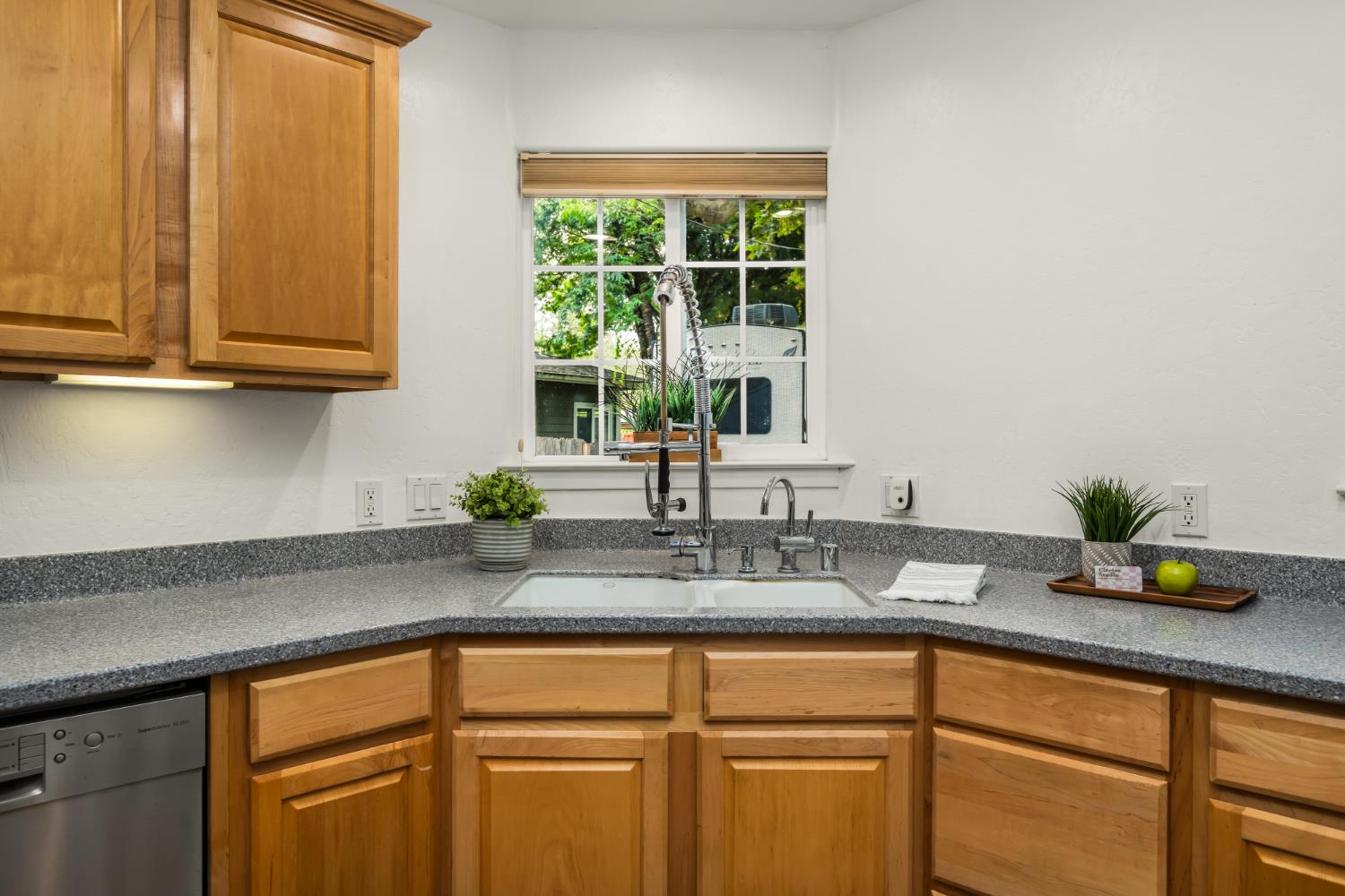 12160 McCourtney Road Grass Valley, CA 95949 - Photo 11 of 29